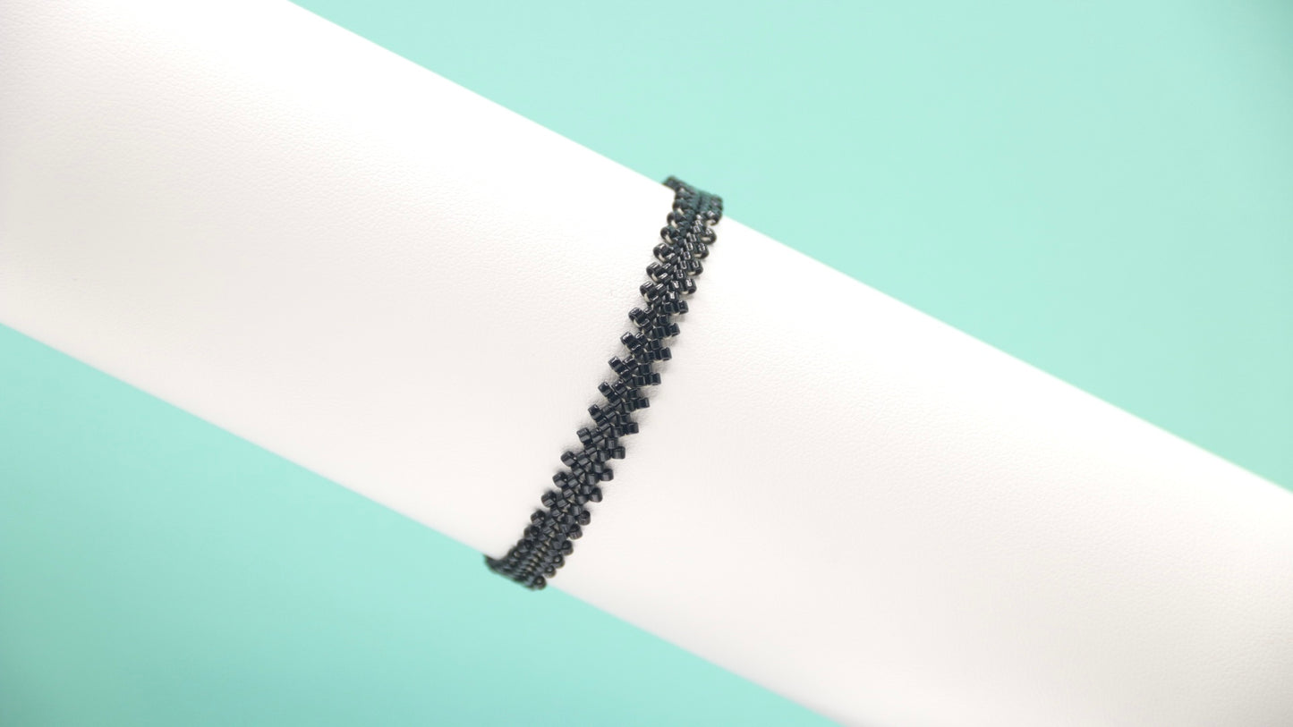 Spica Solid Black Bracelet