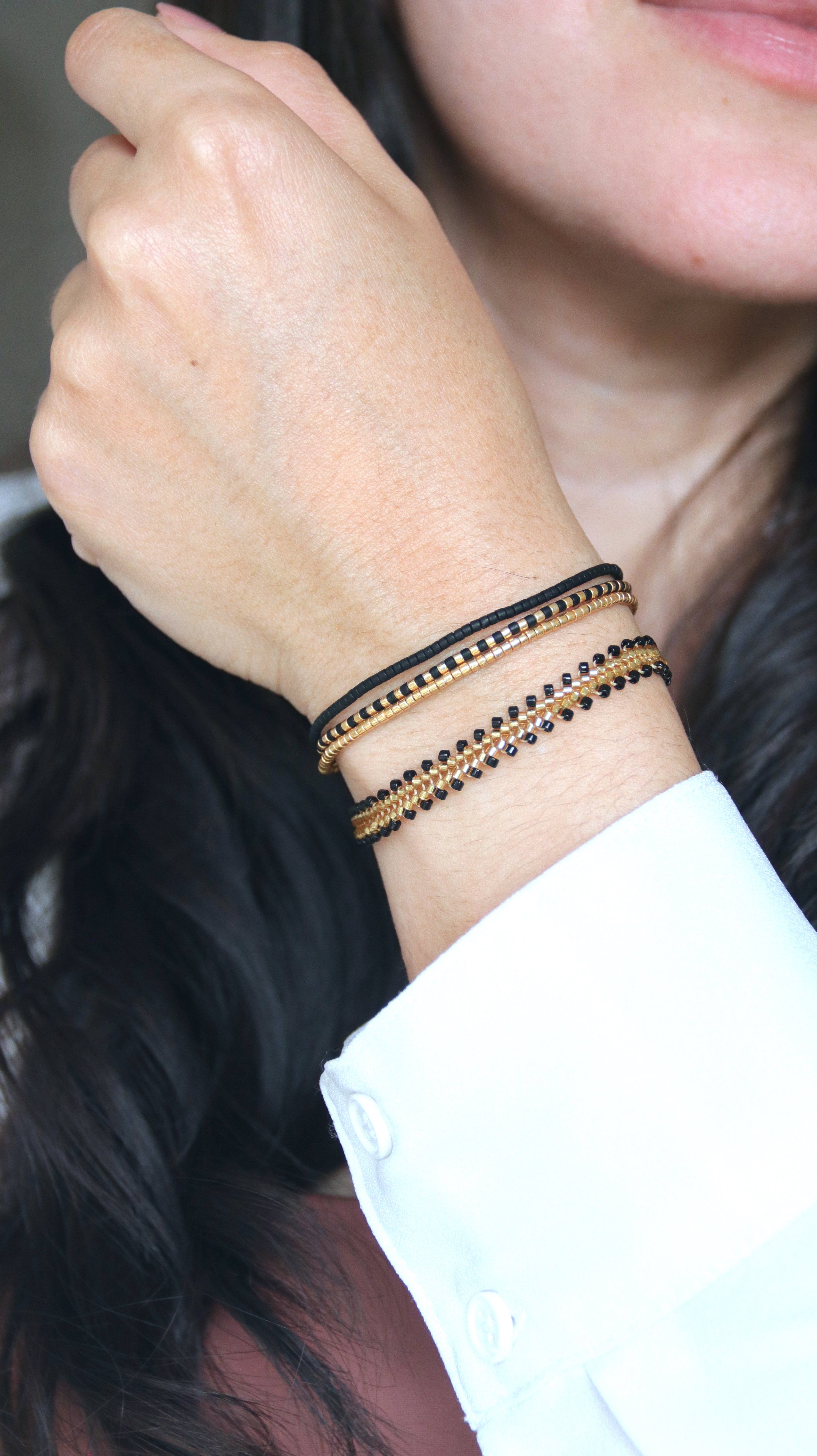 BLACK AND GOLD SPICA BRACELET